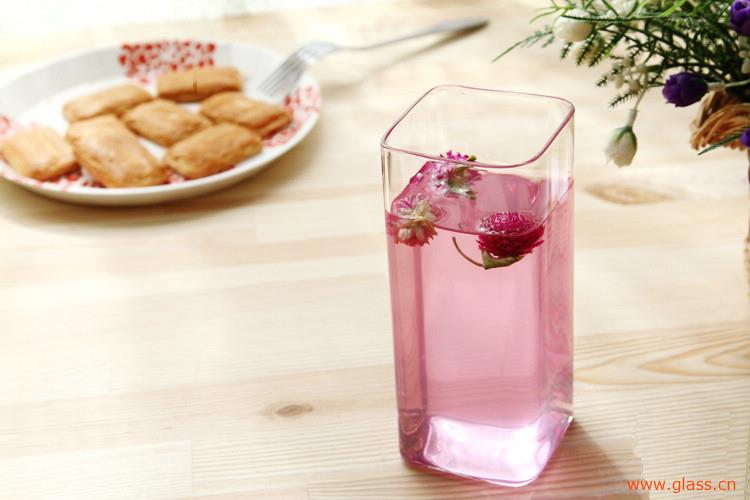 什么杯子喝水安全？教你识别耐高温的玻璃杯